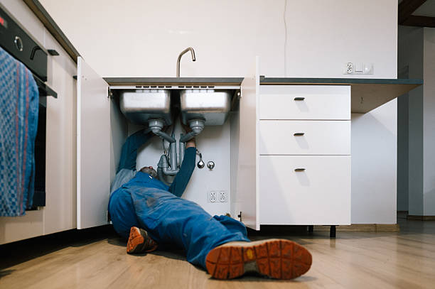 Professional Leak Detection technician working in Hastings-on-Hudson, NY